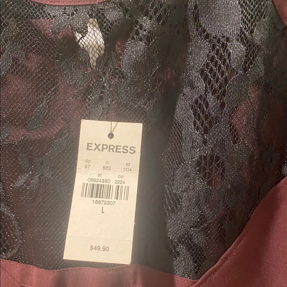 Express Top - Picture 3 of 3